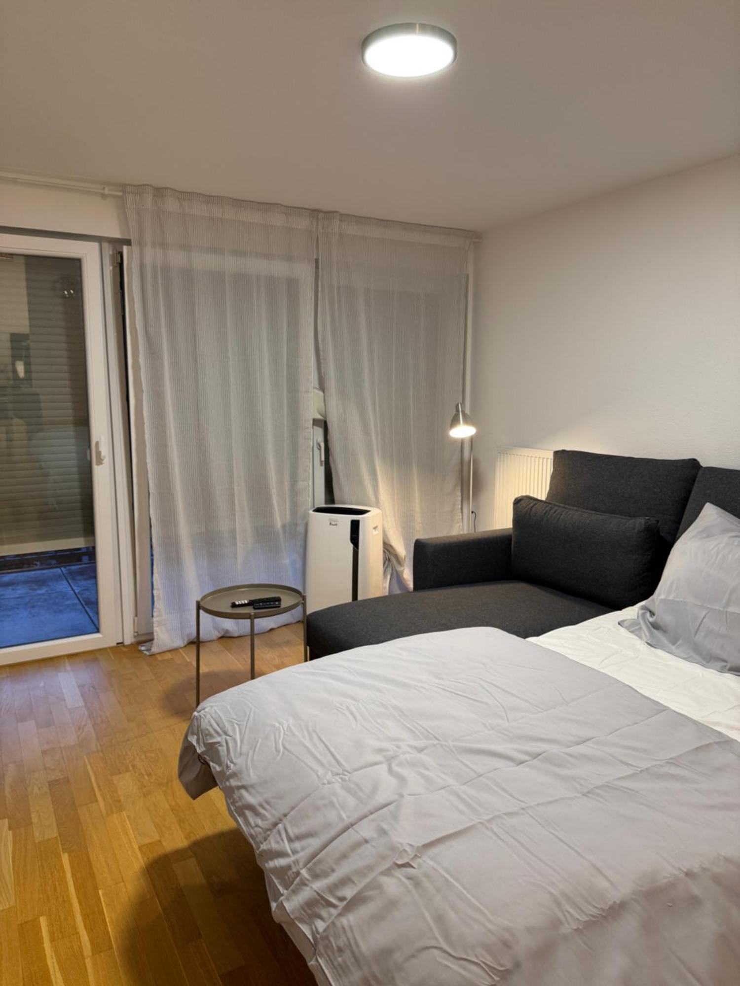 Barrierefreie Wohnung Im Herzen Der Stadt Mit Parkplatz, Wifi Und Tv - Emma Werne Buitenkant foto