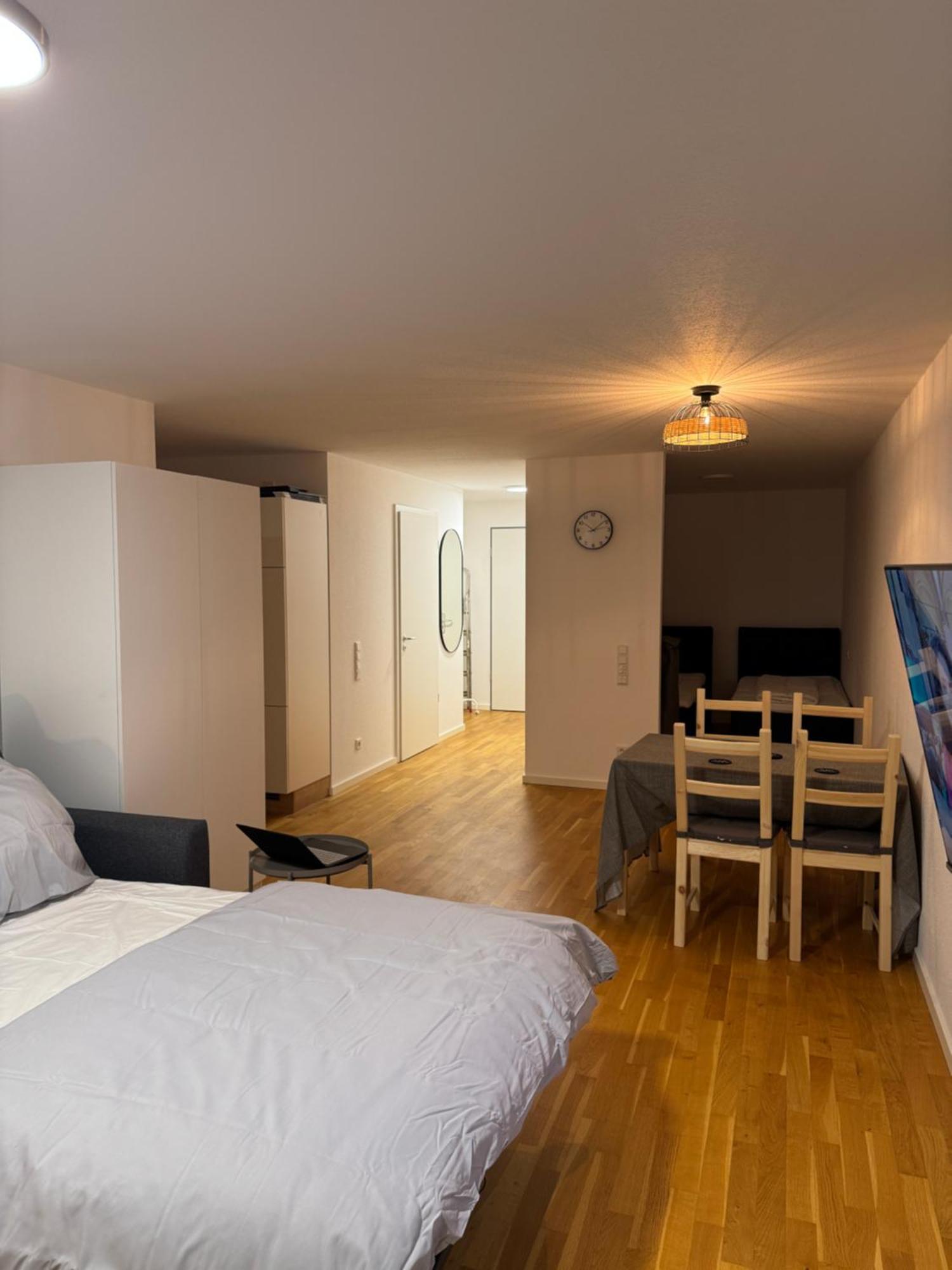 Barrierefreie Wohnung Im Herzen Der Stadt Mit Parkplatz, Wifi Und Tv - Emma Werne Buitenkant foto