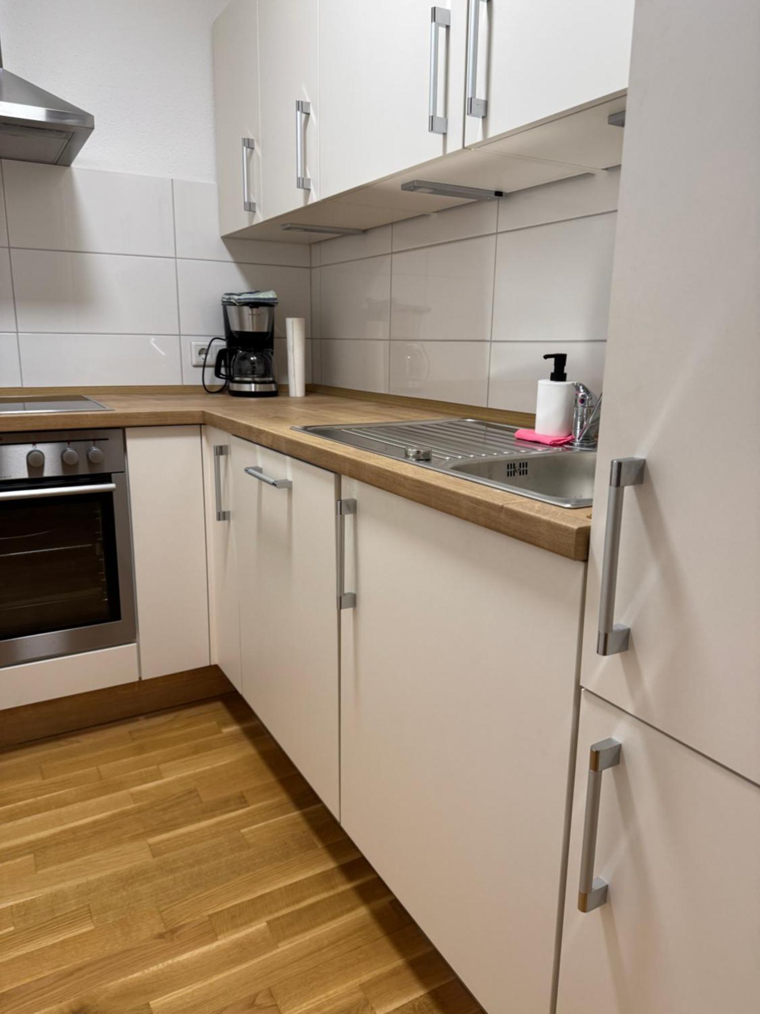 Barrierefreie Wohnung Im Herzen Der Stadt Mit Parkplatz, Wifi Und Tv - Emma Werne Buitenkant foto